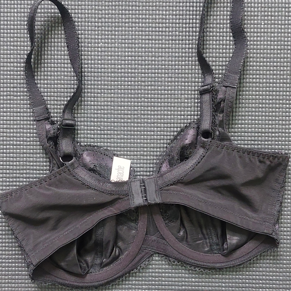 High APEX Bra - Picture 9 of 13